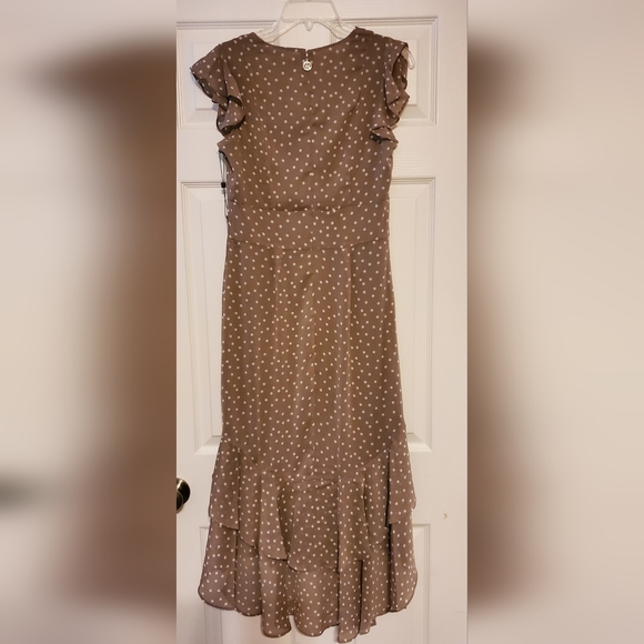 NWT- Tommy Hilfiger Women's Taupe Dress - Picture 2 of 8